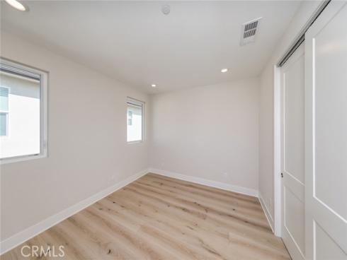 56  Chasma  , Irvine, CA