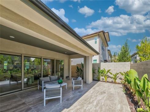 56  Chasma  , Irvine, CA