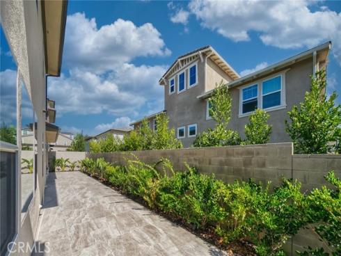 56  Chasma  , Irvine, CA