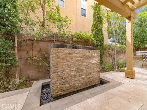 120  Tomato Springs  , Irvine, CA