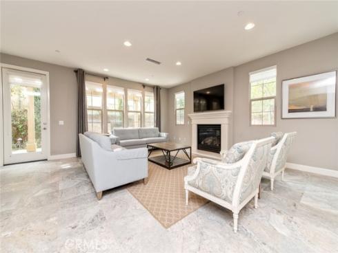 120  Tomato Springs  , Irvine, CA