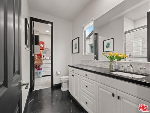 55  Suede  , Irvine, CA