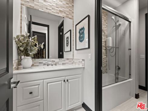 55  Suede  , Irvine, CA