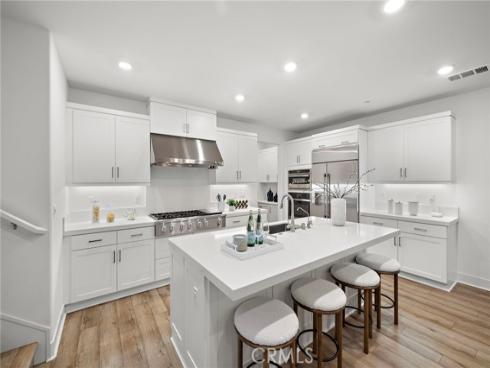 116  Zawn  , Irvine, CA