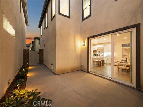 116  Zawn  , Irvine, CA