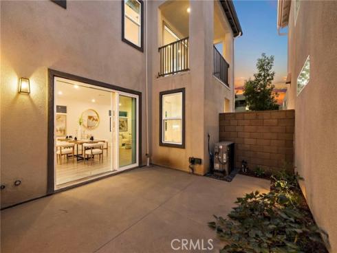 116  Zawn  , Irvine, CA