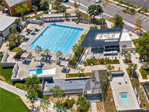 116  Zawn  , Irvine, CA