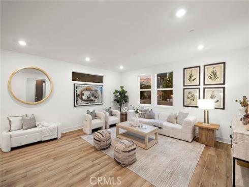 116  Zawn  , Irvine, CA