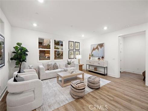 116  Zawn  , Irvine, CA