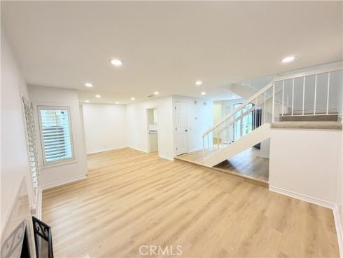 61  Ashbrook  , Irvine, CA