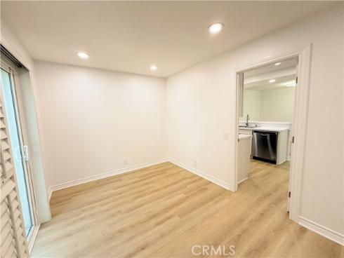 61  Ashbrook  , Irvine, CA