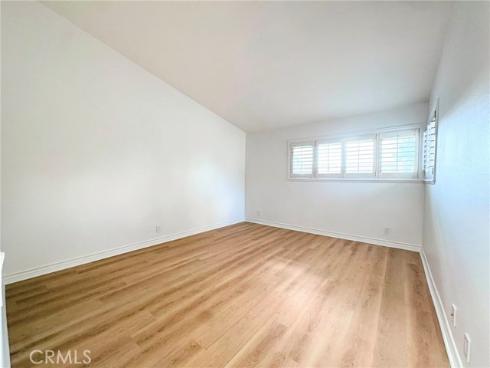 61  Ashbrook  , Irvine, CA