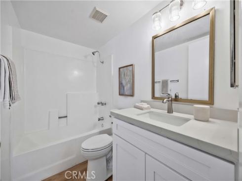 92  Clearbrook  , Irvine, CA