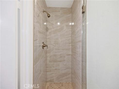 92  Clearbrook  , Irvine, CA