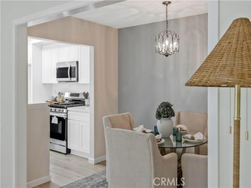 92  Clearbrook  , Irvine, CA