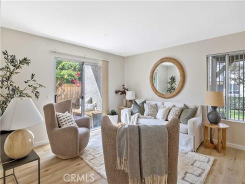 92  Clearbrook  , Irvine, CA