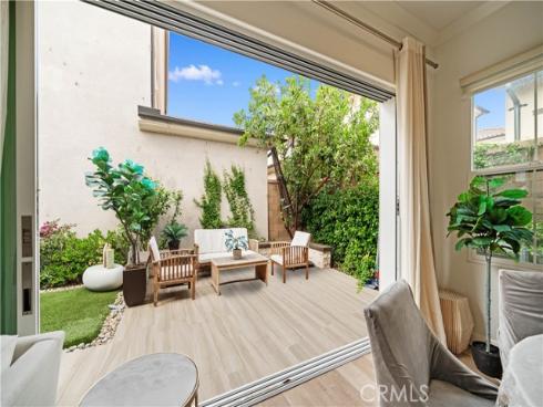 67  Runner  , Irvine, CA