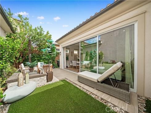 67  Runner  , Irvine, CA