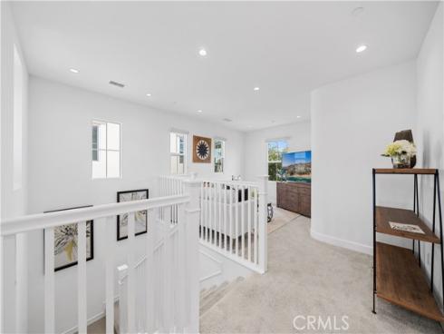 67  Runner  , Irvine, CA