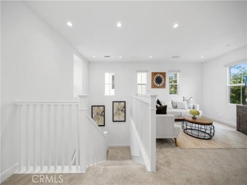 67  Runner  , Irvine, CA