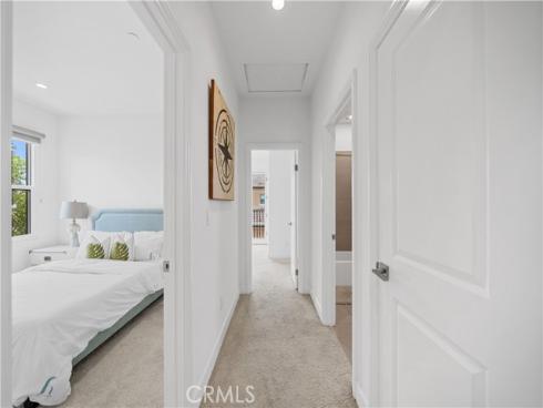 67  Runner  , Irvine, CA