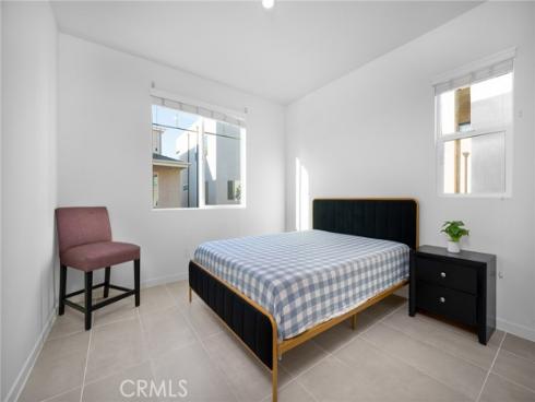 595  Cultivate  , Irvine, CA