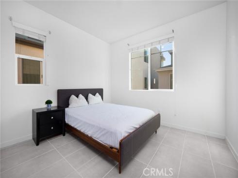 595  Cultivate  , Irvine, CA