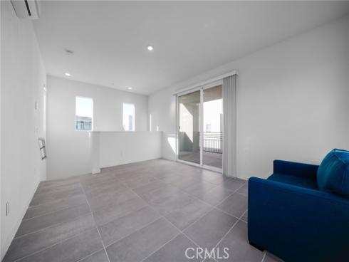 595  Cultivate  , Irvine, CA