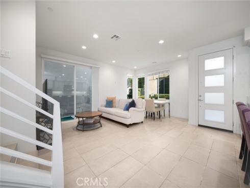 595  Cultivate  , Irvine, CA