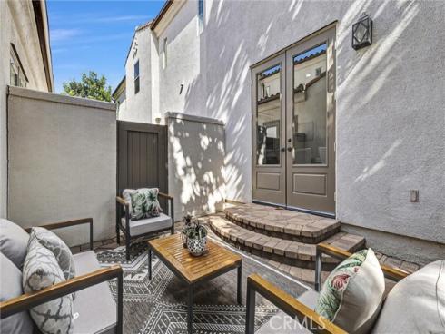 83  Mission  , Irvine, CA