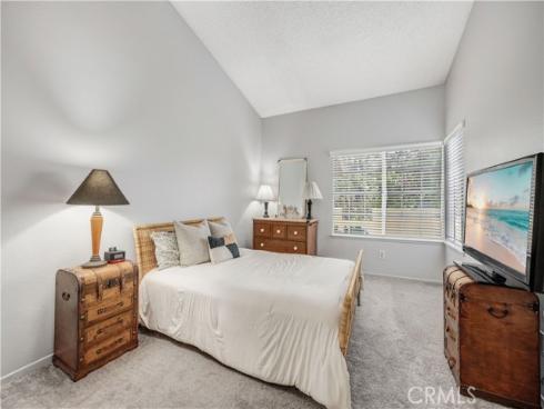 114  Costero Aisle  , Irvine, CA