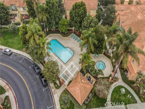 114  Costero Aisle  , Irvine, CA