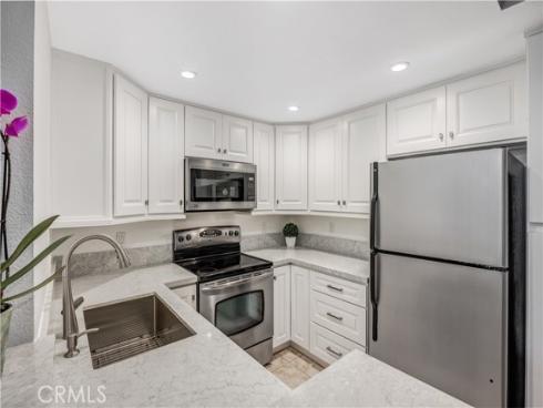 114  Costero Aisle  , Irvine, CA