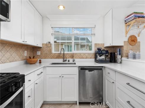 53 Woodleaf , Irvine, CA