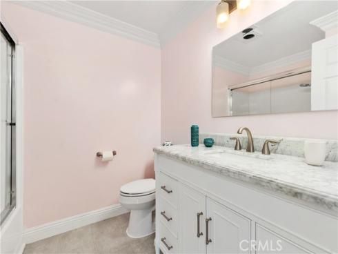 53 Woodleaf , Irvine, CA