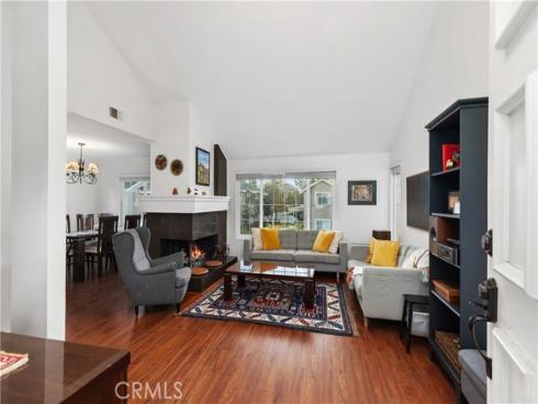 53 Woodleaf , Irvine, CA