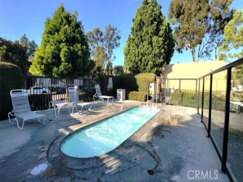 53 Woodleaf , Irvine, CA