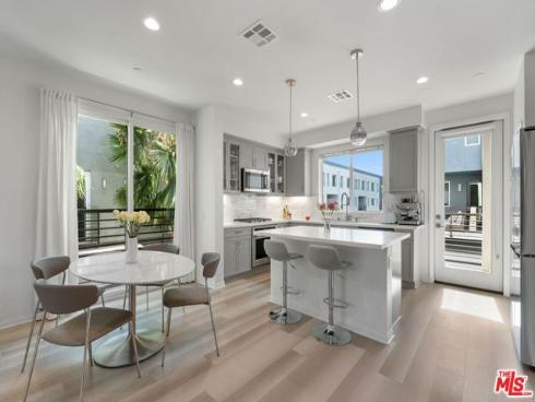 157  Steely  , Irvine, CA