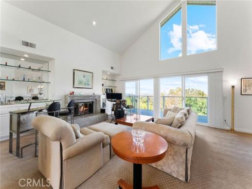 21  Centaurus  , Irvine, CA