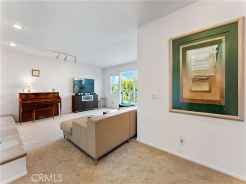 21  Centaurus  , Irvine, CA