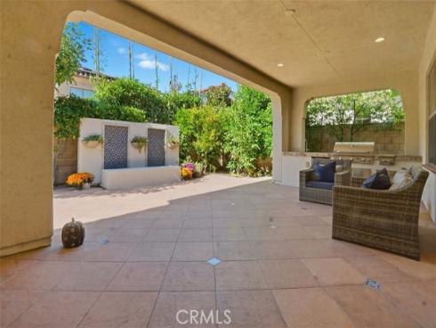 65  Rolling Green  , Irvine, CA