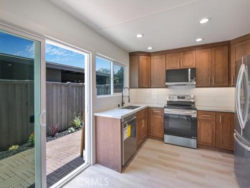 229  Springview  , Irvine, CA