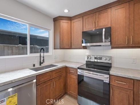 229  Springview  , Irvine, CA