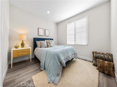 67  Plateau  , Irvine, CA