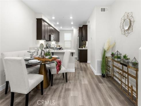 67  Plateau  , Irvine, CA