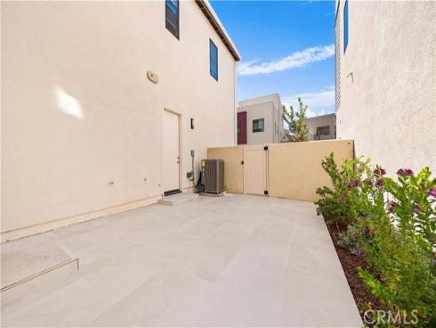 102  Yugen  , Irvine, CA