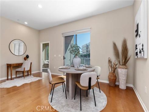 21  Gramercy  312 , Irvine, CA