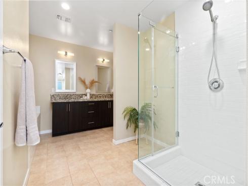 21  Gramercy  312 , Irvine, CA