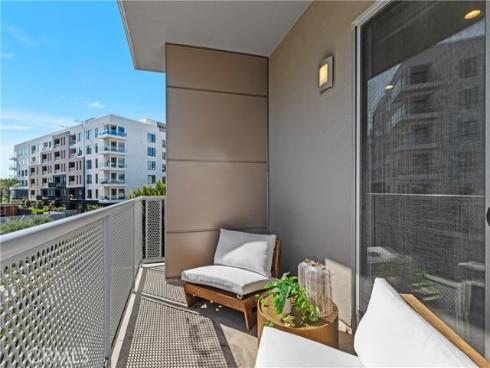 21  Gramercy  312 , Irvine, CA