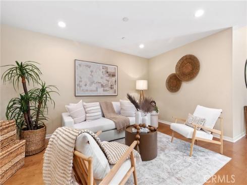 21  Gramercy  312 , Irvine, CA